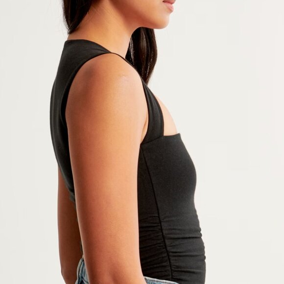 Abercrombie and Fitch The Ava Top- NWT - Picture 3 of 8